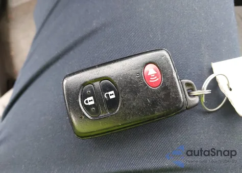 2011 Toyota Prius Three из США, поврежденный, VIN JTDKN3DU8B1471660